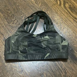 Lululemon camo sports bra